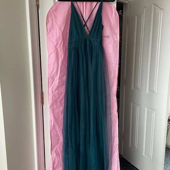 Emerald Green Mesh Maxi Dress - Picture 4 of 5